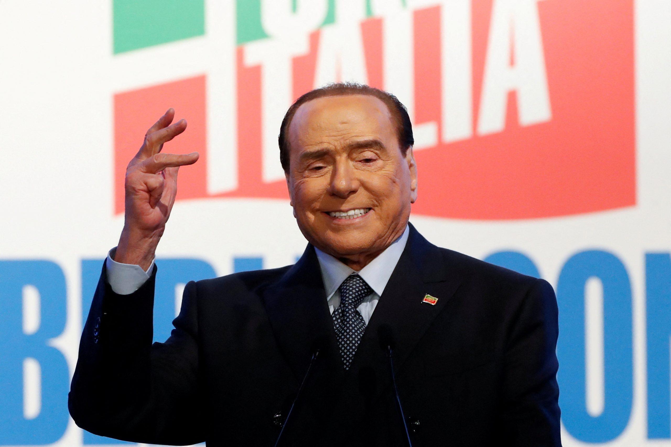 Berlusconi: “Sono in contatto con Putin, siamo amici”. Ecco l’audio