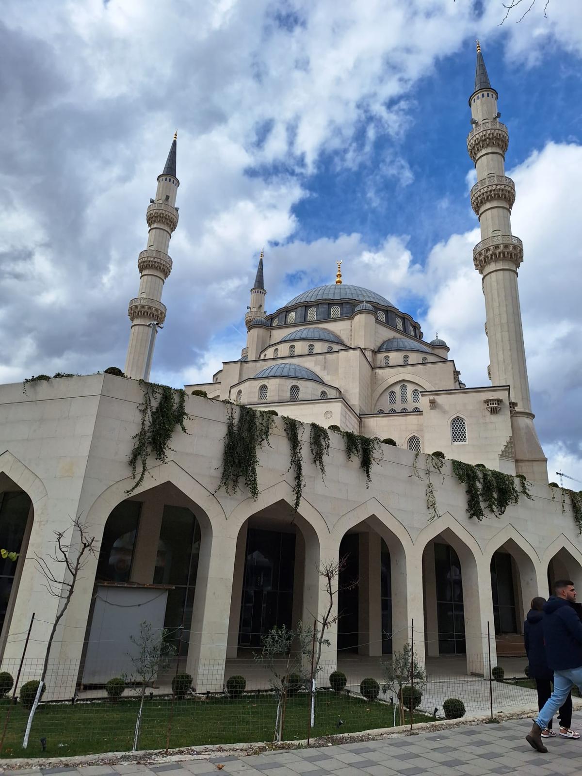 Ramadan: chiudere le scuole segno di tolleranza o di indebito condizionamento? Intervista al Prof. Enrico Ferri