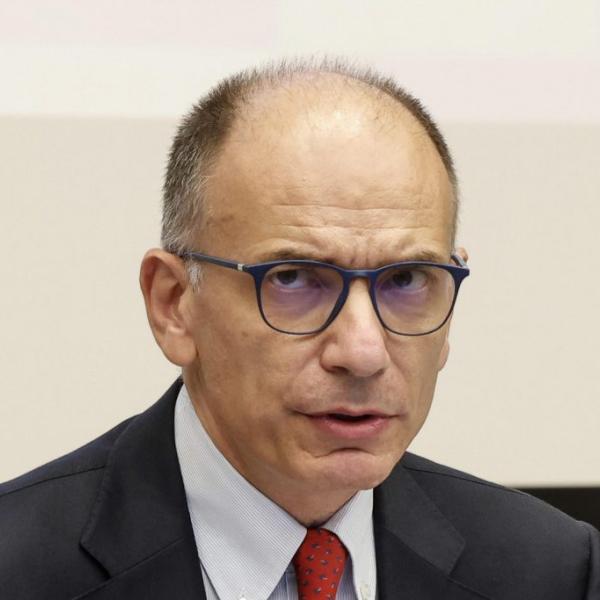 Enrico Letta moglie, chi è Gianna Fregonara: età, prima moglie, vita privata