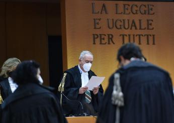 Catania, processione con “inchino” davanti alla casa del boss: 39 condanne