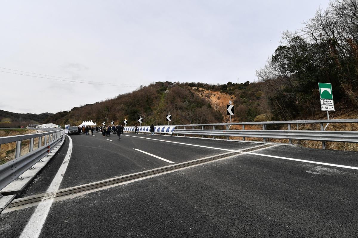 Incidente sull’A6 vicino Carmagnola, ferite due persone nell’urto