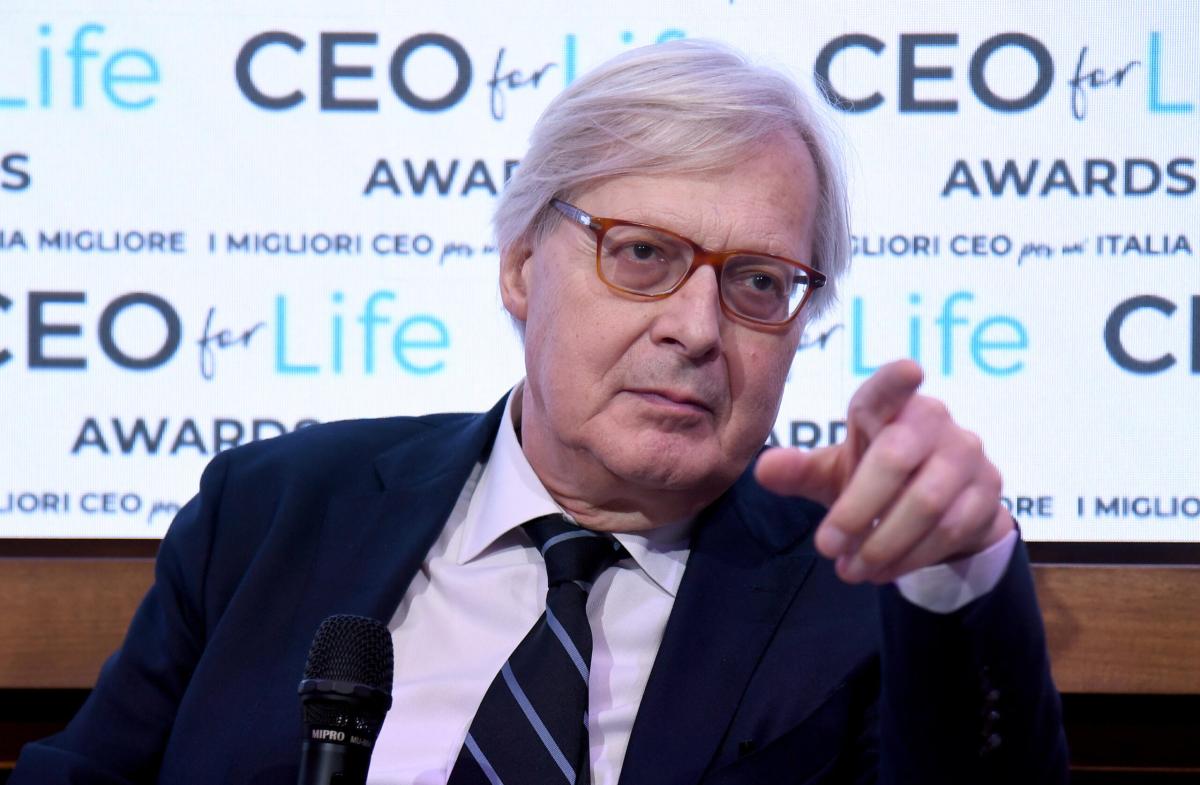 Roma, Vittorio Sgarbi prosciolto insieme alla compagna per l’acquisto all’asta di un quadro: “Il fatto non sussiste”