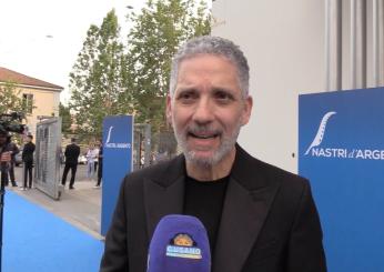 Beppe Fiorello premiato ai Nastri d’Argento 2023 con il film Stranizza d’Amuri: “È importante far sentire la propria voce sui diritti civili” | VIDEO ESCLUSIVA