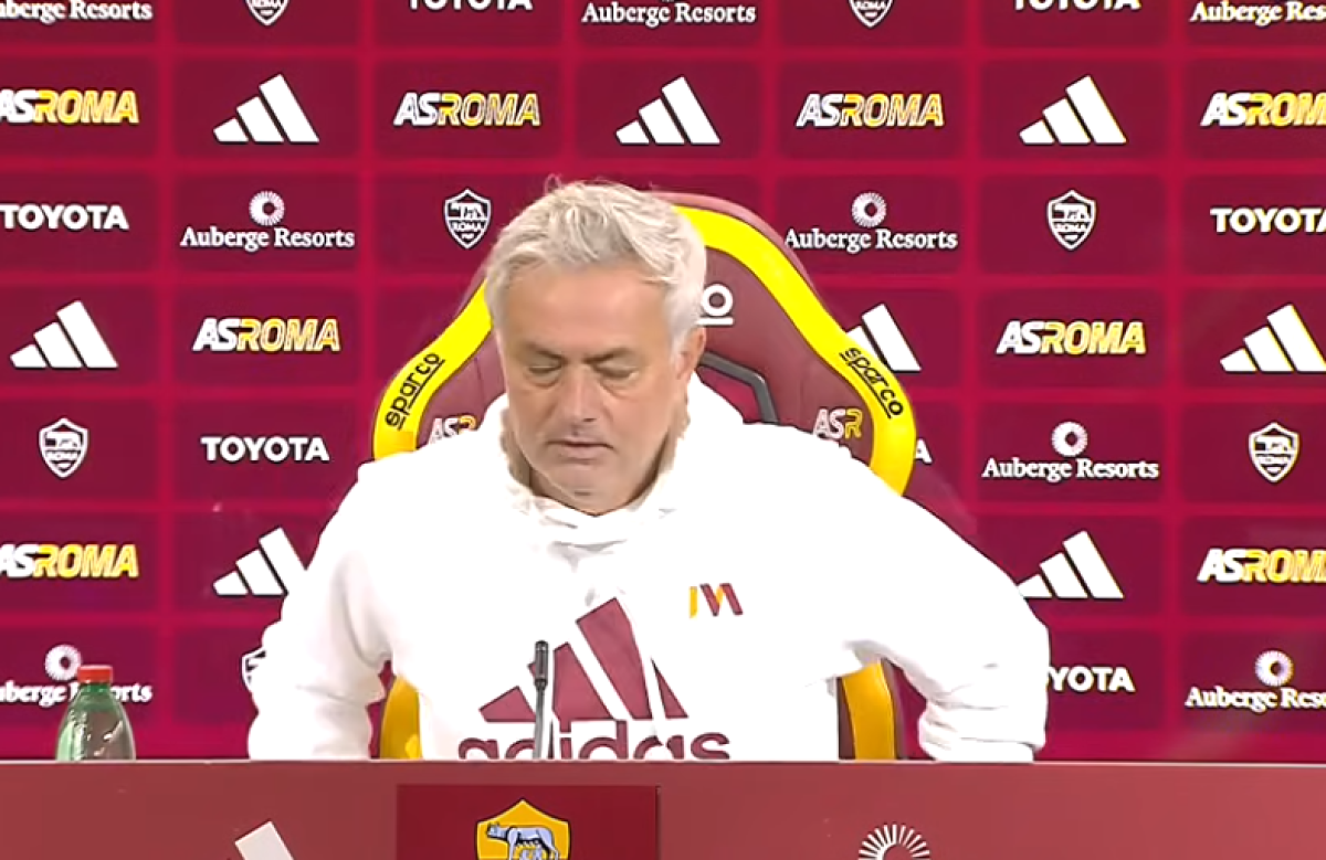 “Grazie Mister!”, l’hashtag per Mourinho spopola su Twitter: le reazioni dei tifosi all’esonero