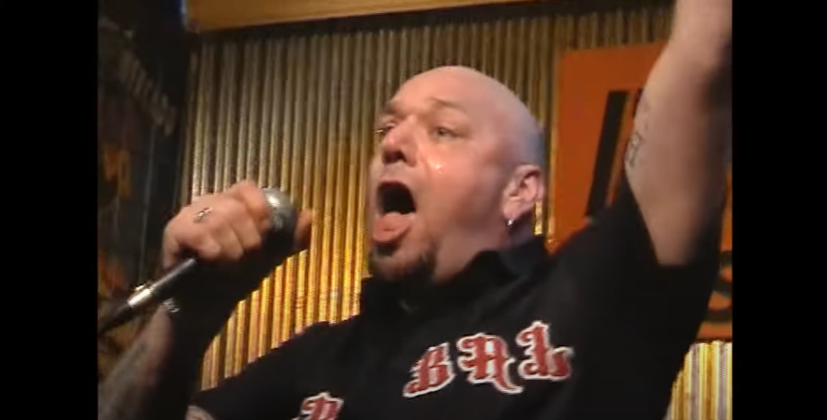 Paul Di’ Anno, l’ex cantante degli Iron Maiden è morto: dall’abbandono della band ai problemi con alcol e droga