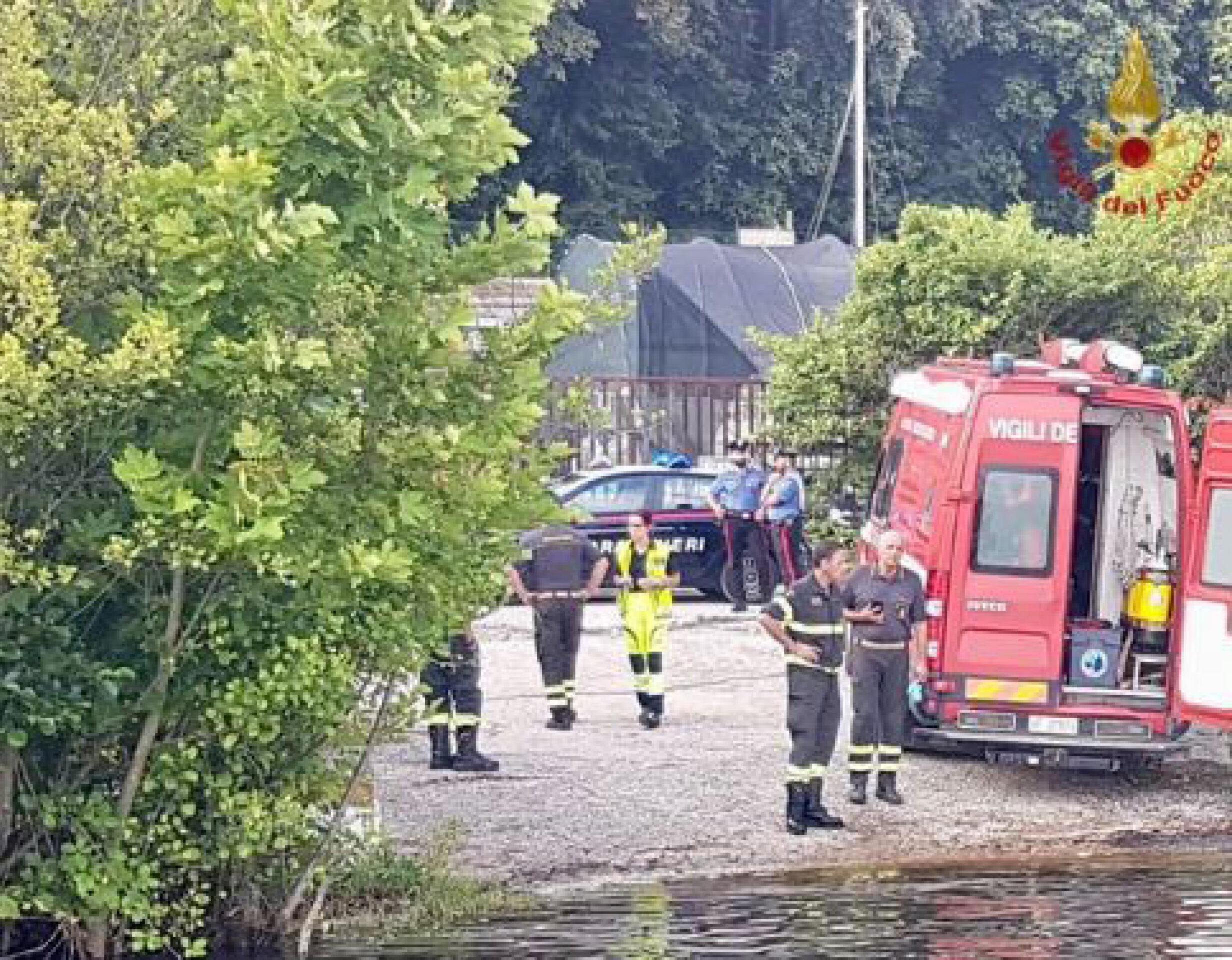 Roma, trovato il corpo del ragazzo scomparso nel lago di Bracciano: è riemerso a 300 metri dalla riva