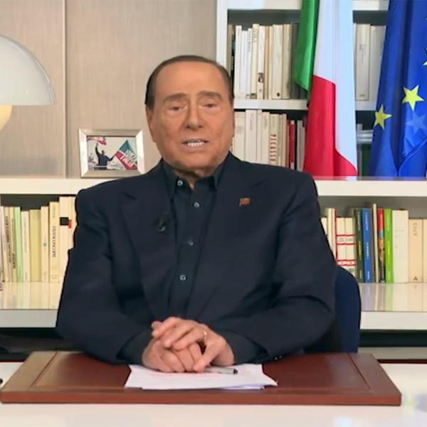 Berlusconi a Stasera Italia: “Complimenti alla Meloni. Pensioni minime anche per le mamme e prospettive migliori per i giovani”