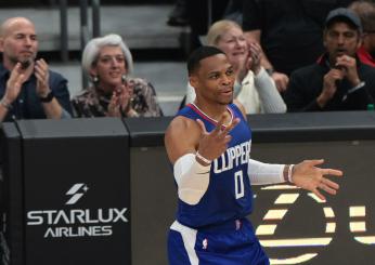 NBA, Squalificato T.Thompson dopo un test anti-doping. Westbrook segna senza scarpa | VIDEO