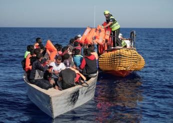 Migranti, Rise Above a Reggio Calabria: tutti sbarcati. Situazione Ocean Viking “insostenibile”. La Francia apre il porto di Marsiglia