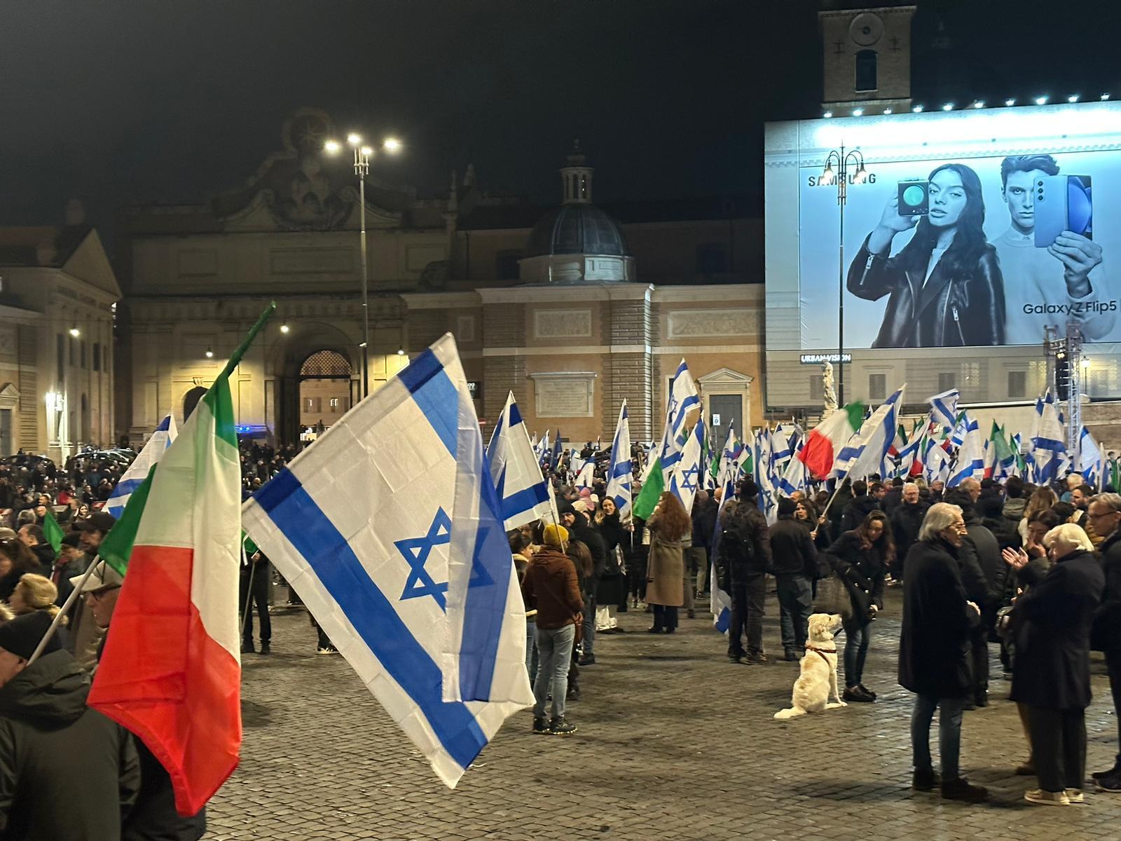 Roma, manifestazione contro l’antisemitismo, Di Segni: “La fede non può essere oggetto di violenza” | VIDEO