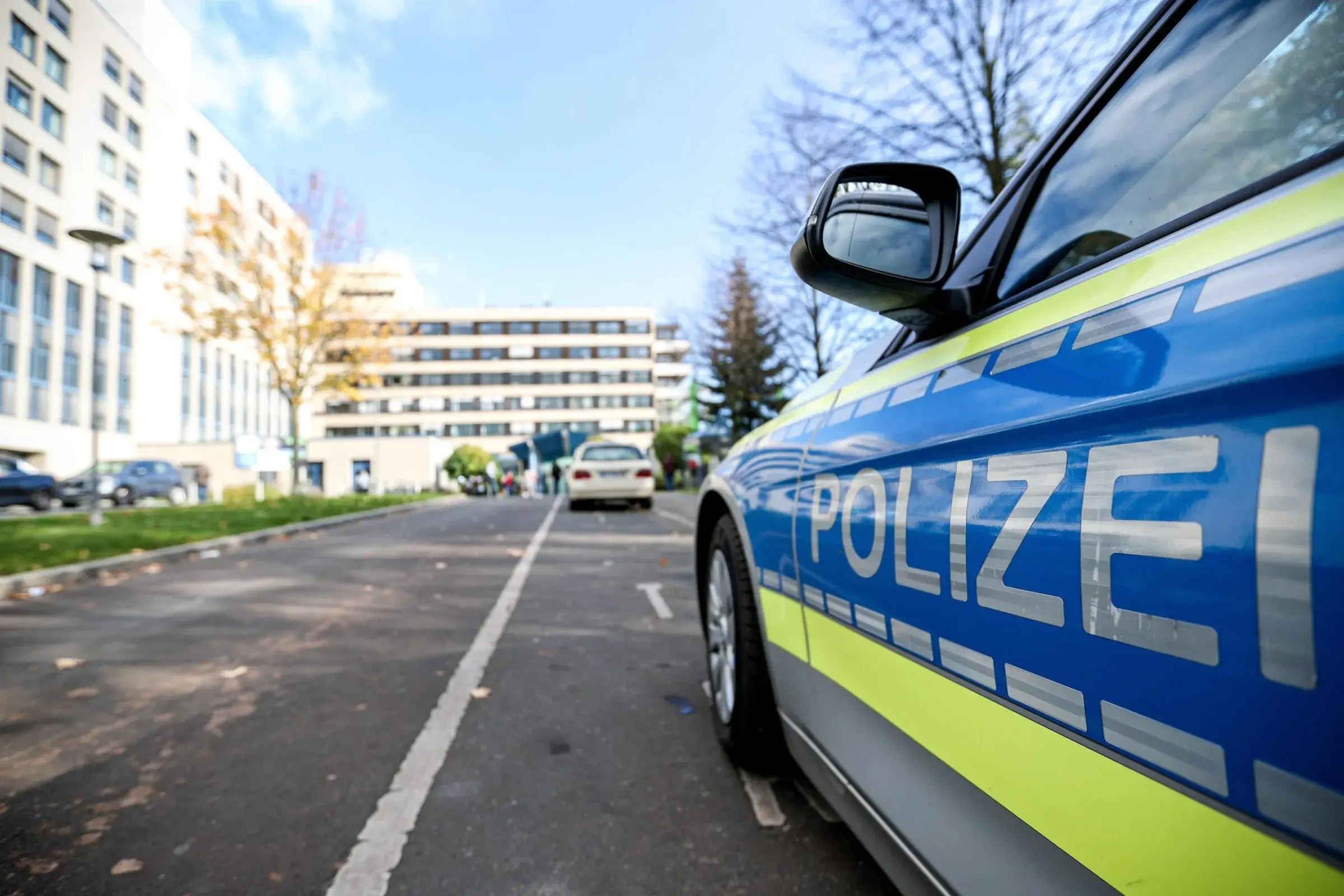 Germania, 20enne picchiato a morte durante il ballo della scuola a Bad Oeynhausen: si indaga per omicidio colposo