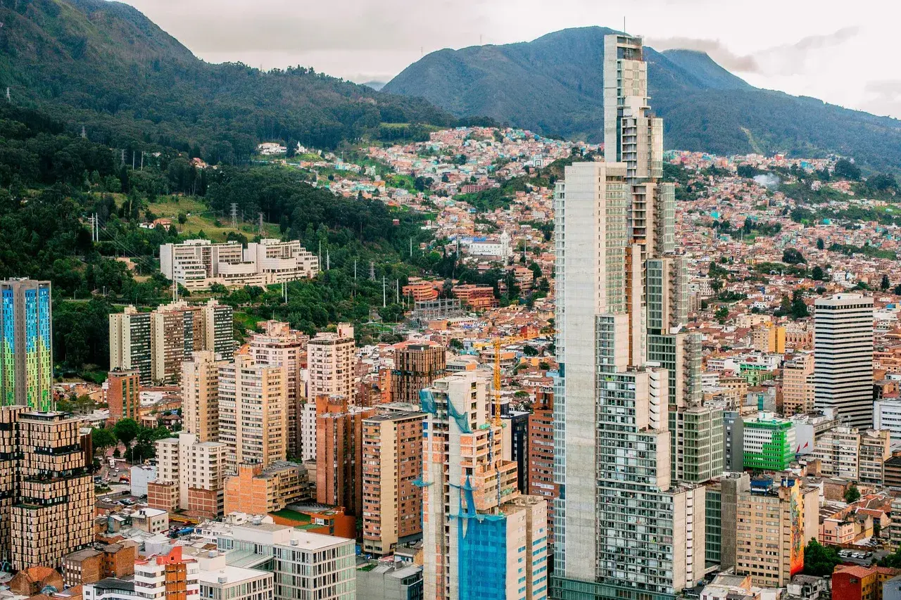 Colombia, raid armato contro il sindaco di Guachené: 6 morti