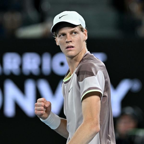 Sinner nella storia: è il secondo italiano a raggiungere la semifinale all’Australian Open