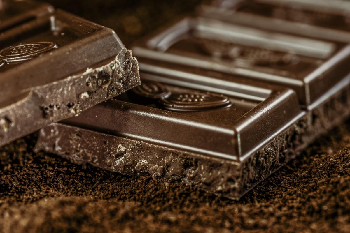 Cioccolato fondente, benefici per la salute e valori nutrizionali