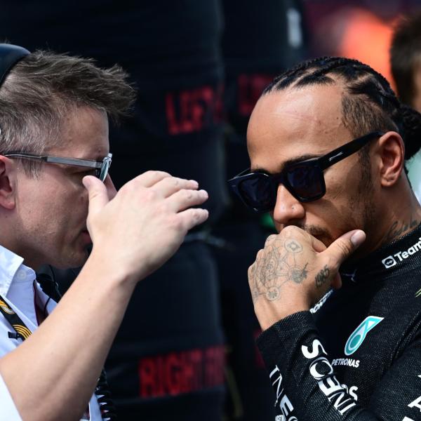 Formula 1, Hamilton contro il budget cap: “Non ha livellato il campo”