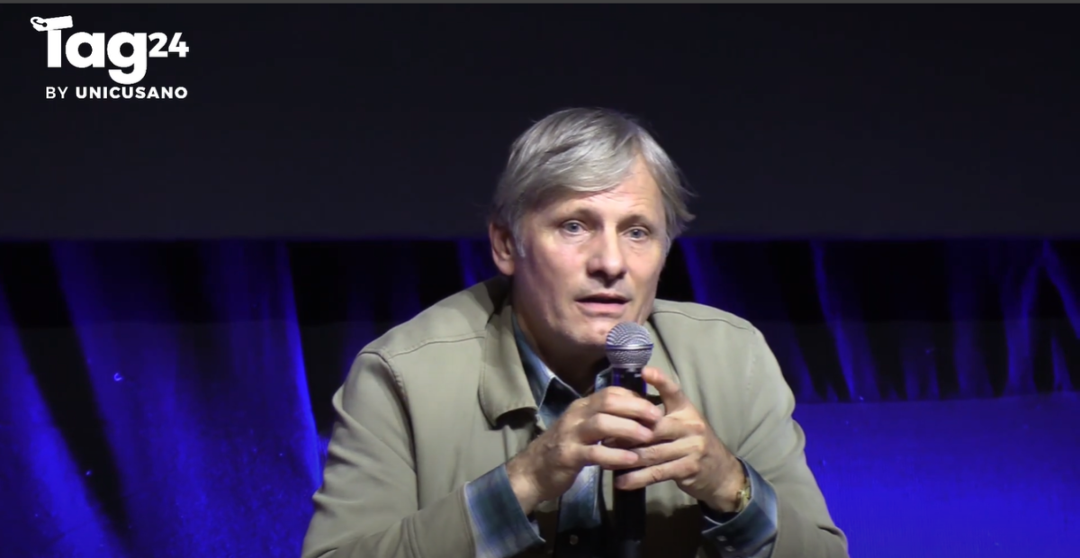 Elezioni Usa, Viggo Mortensen lancia il suo endorsement per Kamala Harris: “E’ una donna forte, può diventare presidente”| VIDEO