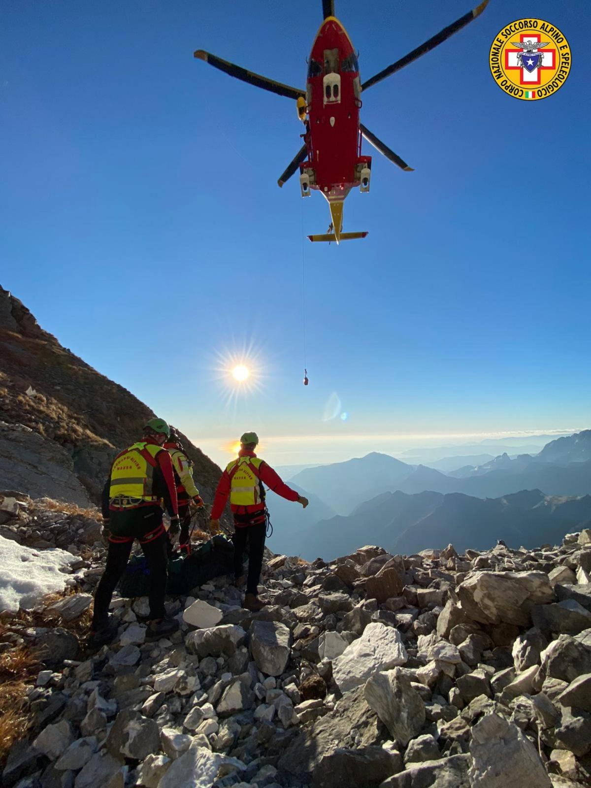 Precipita sulle Alpi Apuane, muore alpinista di 34 anni