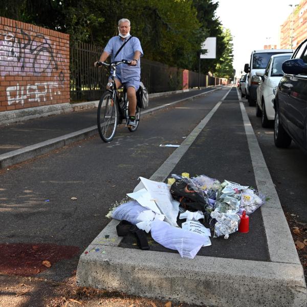 Trento, ciclista 17enne investito da un furgone sulla pista ciclabile: tragedia a Civezzano