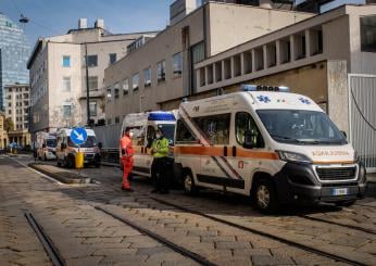 Incidente a Milano, donna investita da camion dei rifiuti in via Tr…