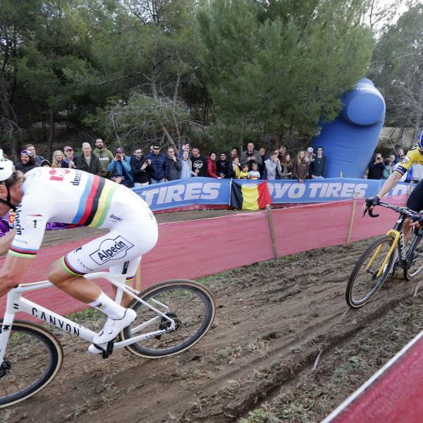 CDM Ciclocross, ancora bloccato il prossimo calendario: i dubbi di Van der Poel