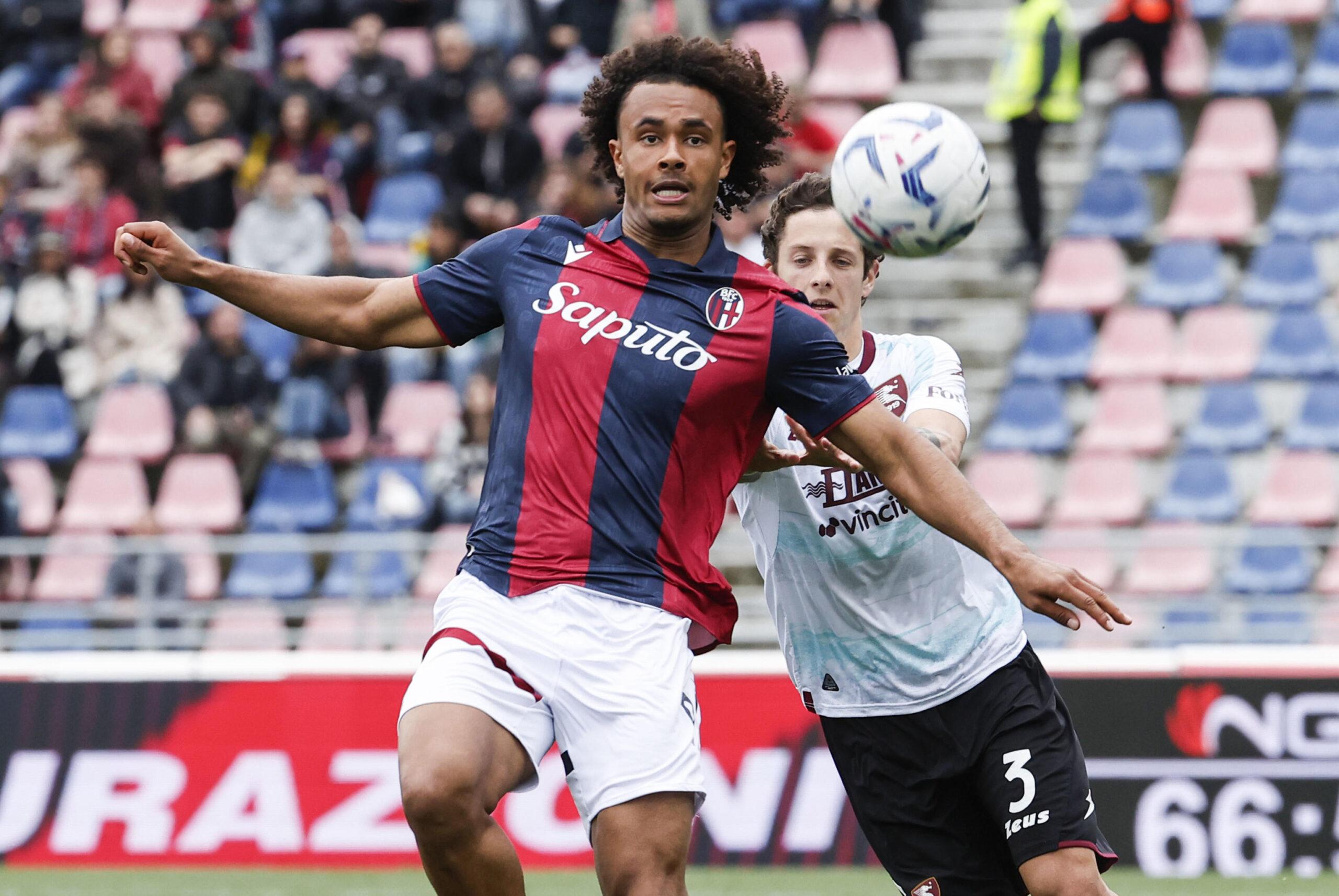 Inter, per l’attacco si pensa anche a Zirkzee: possibile derby di calciomercato con il Milan