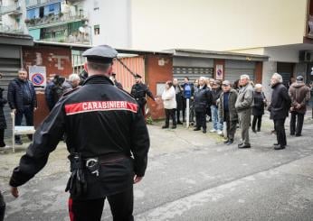 Tragedia a Napoli, 91enne aggredito da clochard: è in gravi condizioni. Arrestato 25enne