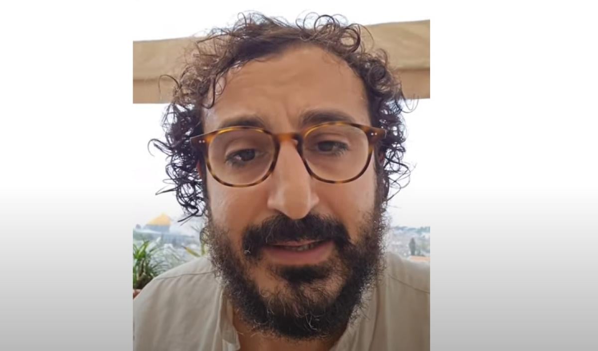 Chi è Karem Rohana, l’influencer italo-palestinese aggredito a Roma…