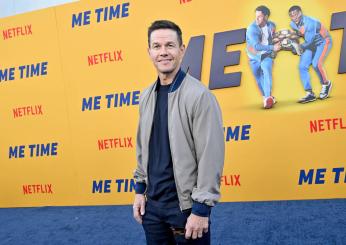 Mark Wahlberg nudo per 12 ore sul set di “Me Time”