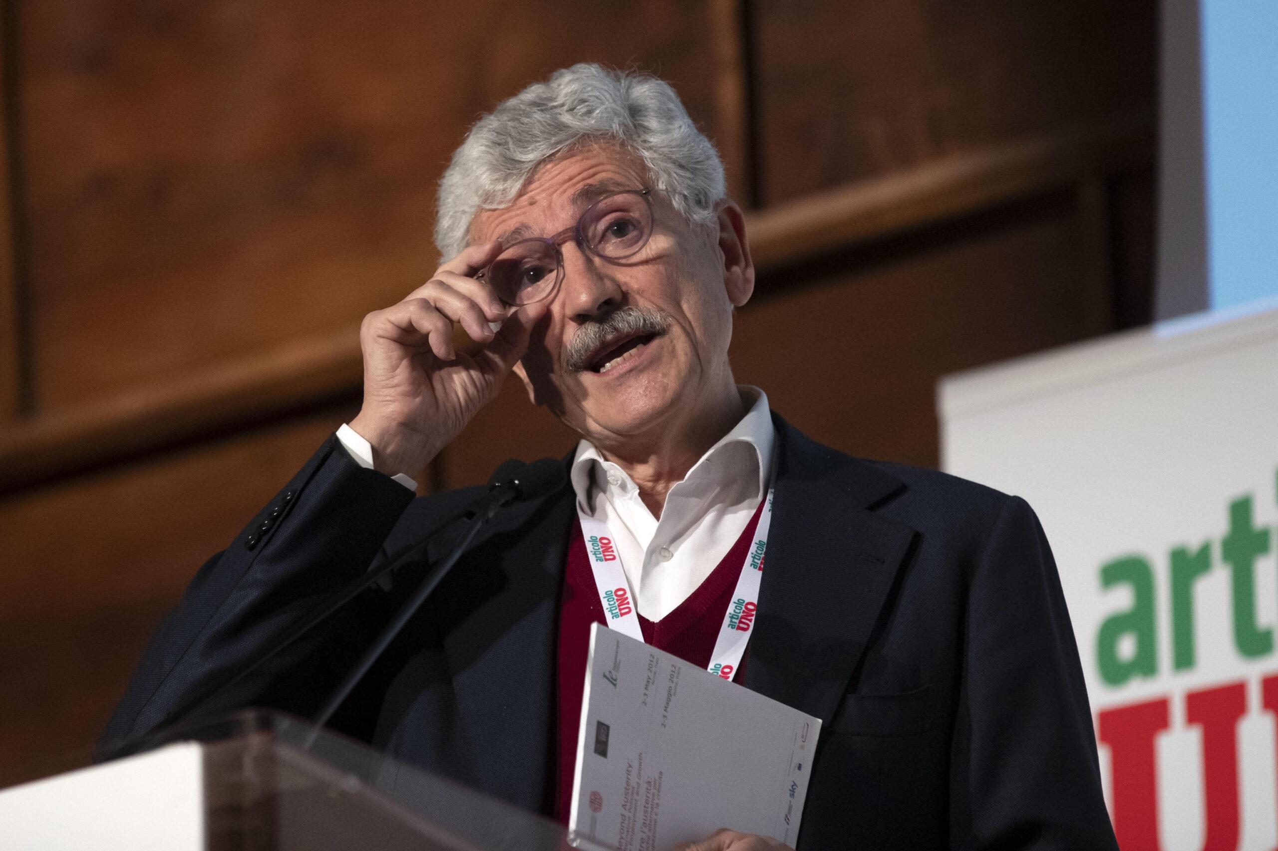 D’Alema e Profumo indagati dalla Digos: “Vendevano aerei militari alla Colombia”