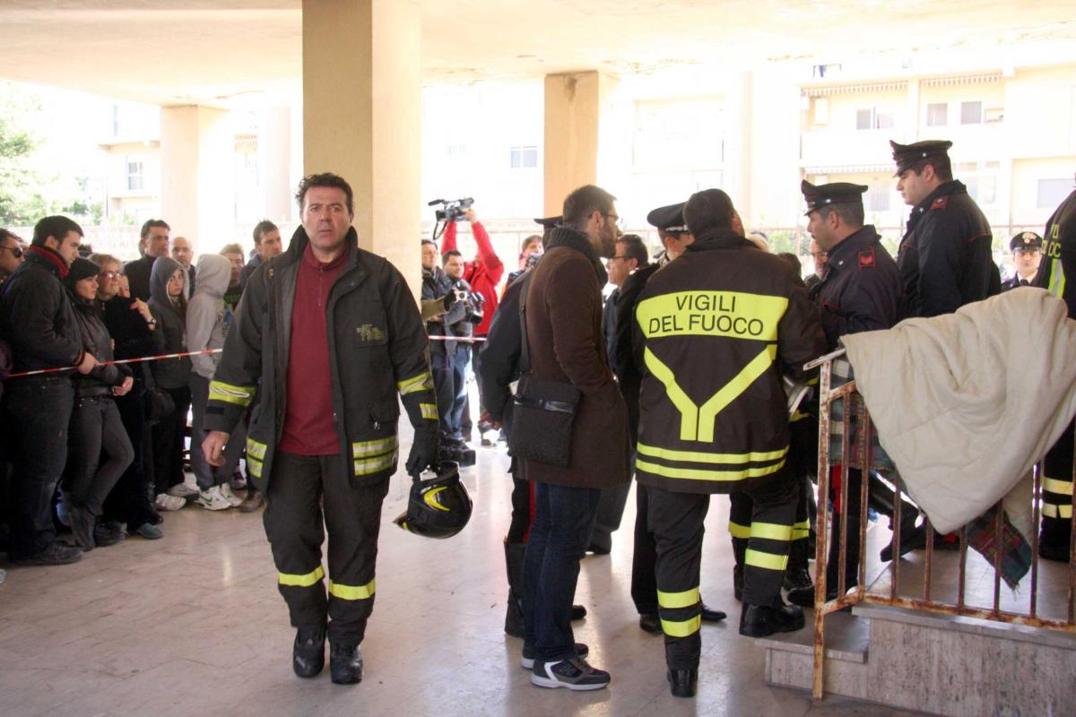 Trapani, scoperto il cadavere di una donna nella sua abitazione: la Polizia non esclude l’omicidio