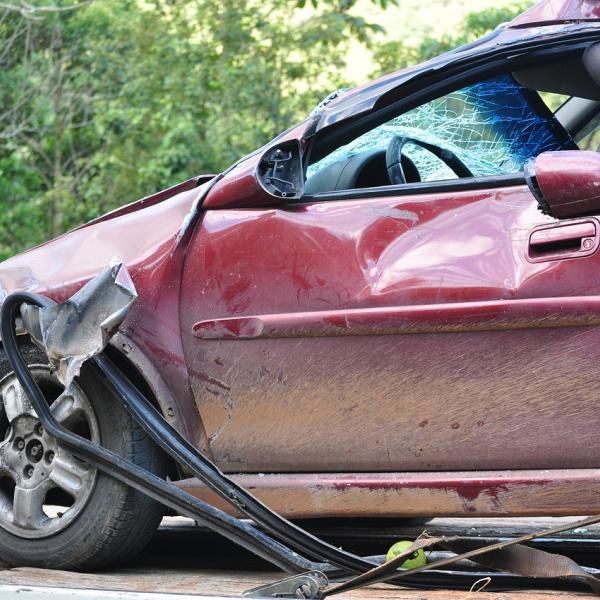 Incidente stradale a Giugliano (NA), perché è stata denunciata anche la madre? Autopsia sul corpo della bimba morta di 8 anni