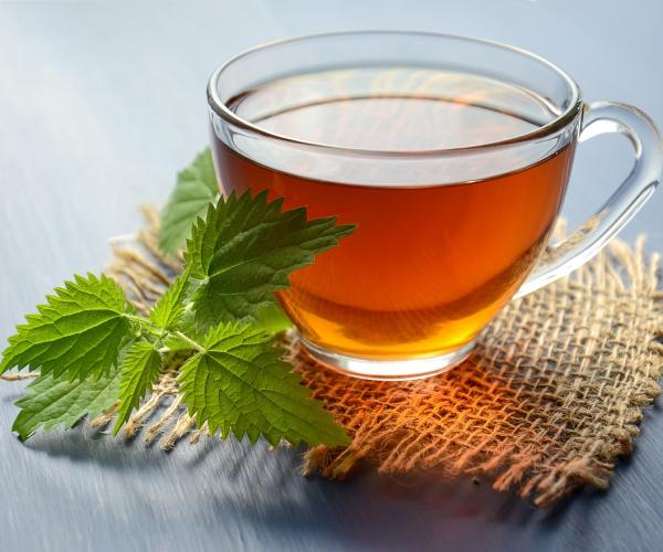 Regali di Natale per una pausa rilassante: ecco le tisane perfette per l’inverno