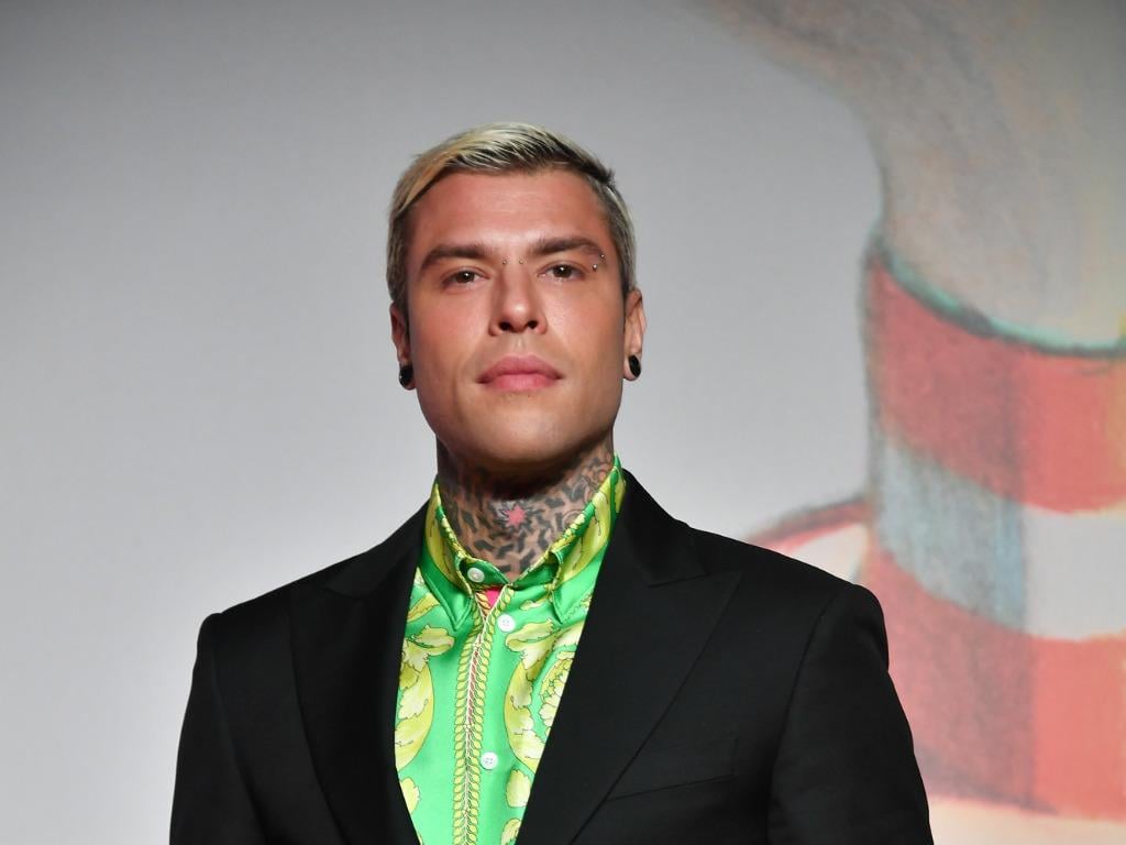 Fedez nuovo singolo 2022: arriva ‘Crisi di Stato’ dal 9 dicembre