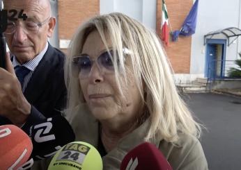 Carceri, Rita Dalla Chiesa in visita a Rebibbia denuncia: “Scoperto cose che avremmo preferito non sapere” | VIDEO