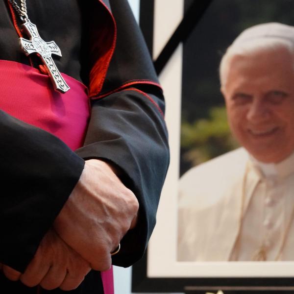 Nuovo libro di Papa Ratzinger, in uscita postumo: le sue riflessioni sul Cristianesimo