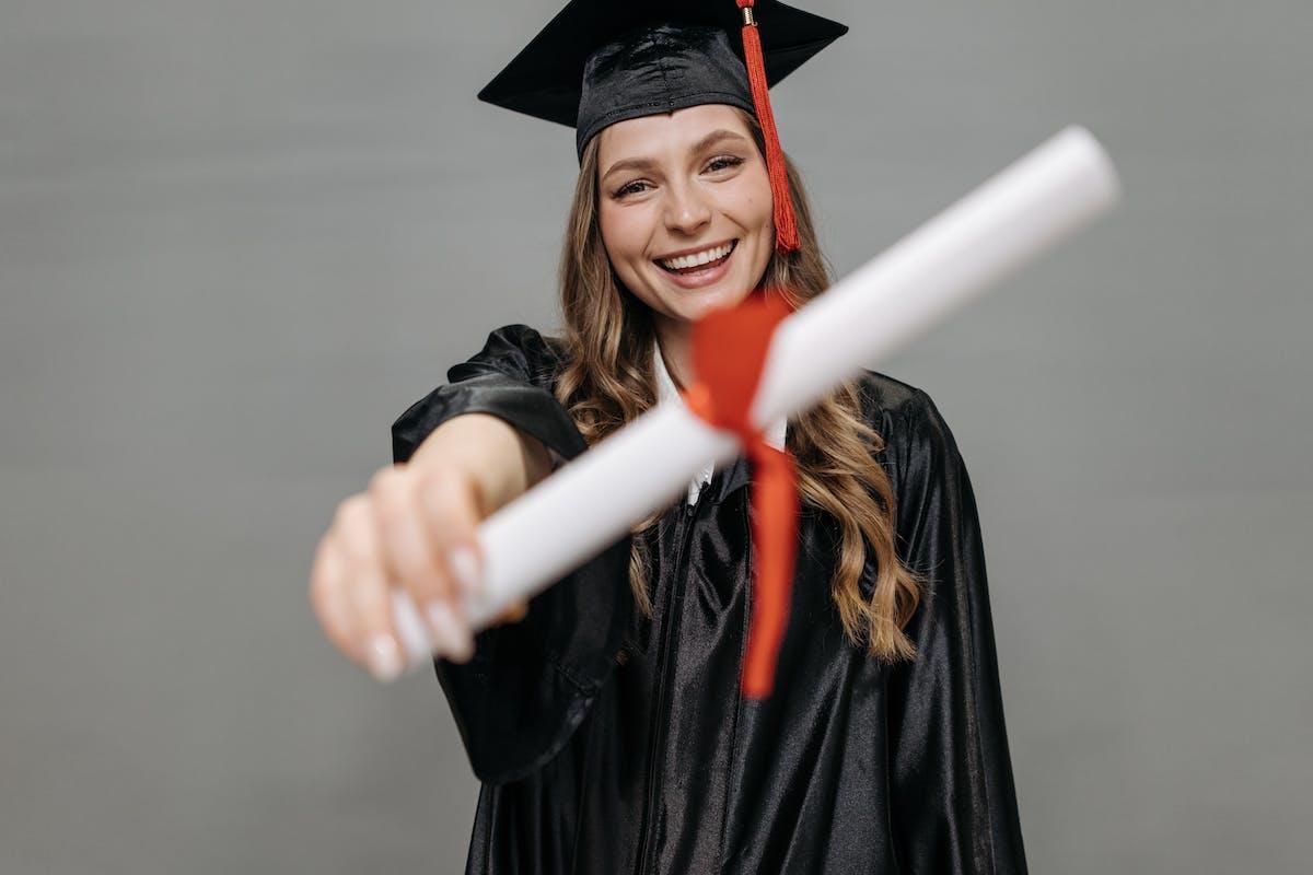 Riscatto agevolato della laurea 2024: come funziona, costi e vantaggi