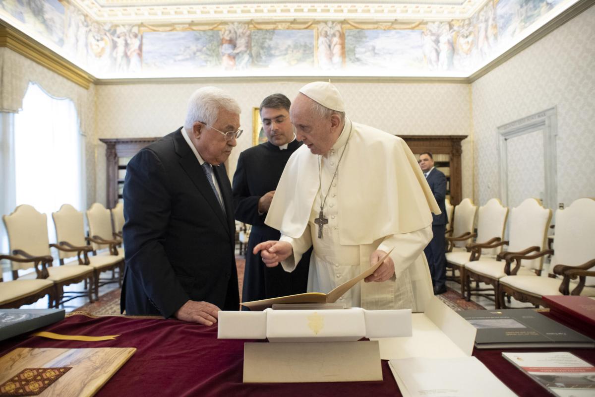 Palestina, telefonata tra Papa Francesco e Abu Mazen: ecco cosa si …