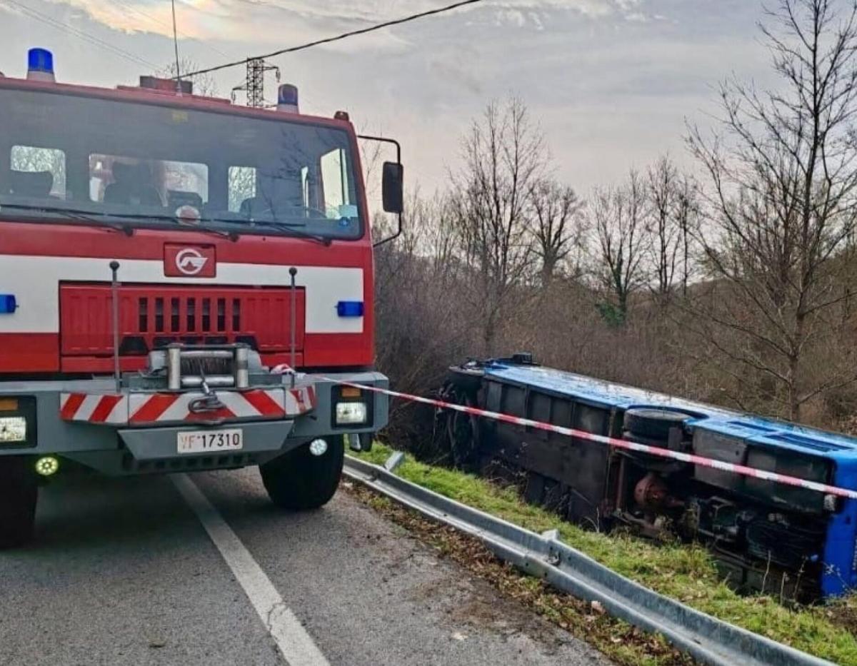 Potenza, incidente sulla SP123 all’altezza di Ponte Pozzillo nella serata di ieri: furgone finisce fuori strada, morto un 65enne