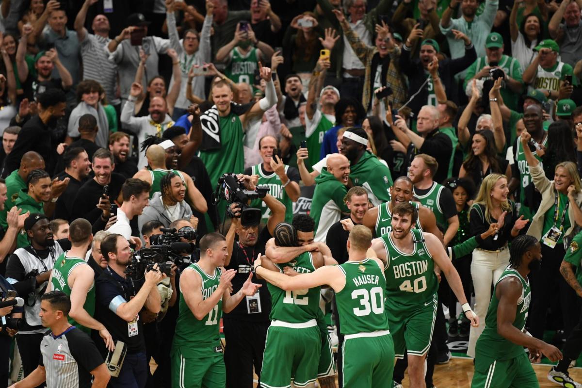 NBA, i Boston Celtics sono campioni! Dallas distrutta, Jaylen Brown MVP delle Finals