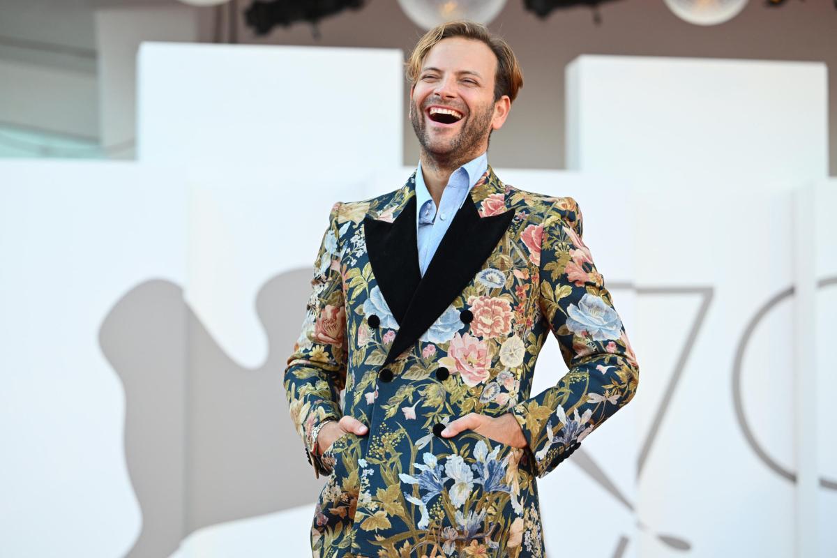 Alessandro Borghi ha la Sindrome di Tourette: “È bellissimo sapere …