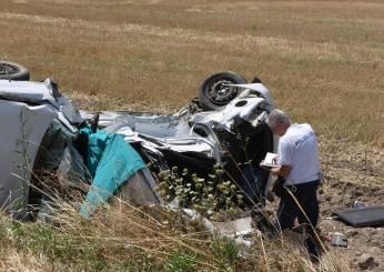 Foggia, chi sono le vittime dell’incidente a Borgo Mezzanone? Scooter travolto da un’auto pirata: caccia all’automobilista