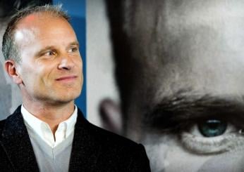 Bergkamp su una banconota: l’omaggio del governo olandese all’ex tulipano che giocò in Italia| Foto