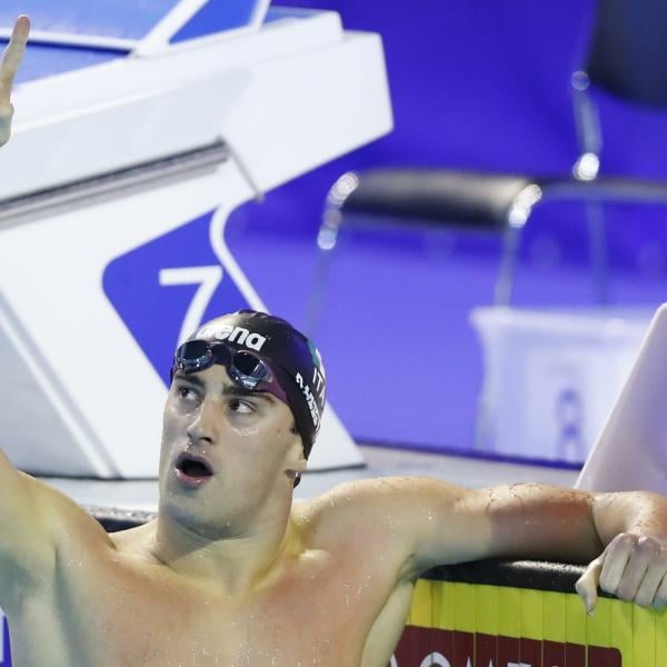 Nuoto, Razzetti super in vasca corta: un oro e due argenti