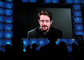 Edward Snowden diventa cittadino russo, ma non sarà chiamato al fro…