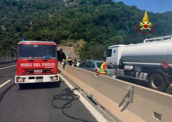 Genova, incidente in A12 dell’1 ottobre 2023: in fiamme un mezzo per il trasporto dei cavalli, nessun ferito