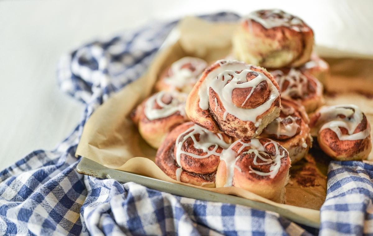 Come si fanno i cinnamon rolls, ricetta originale americana