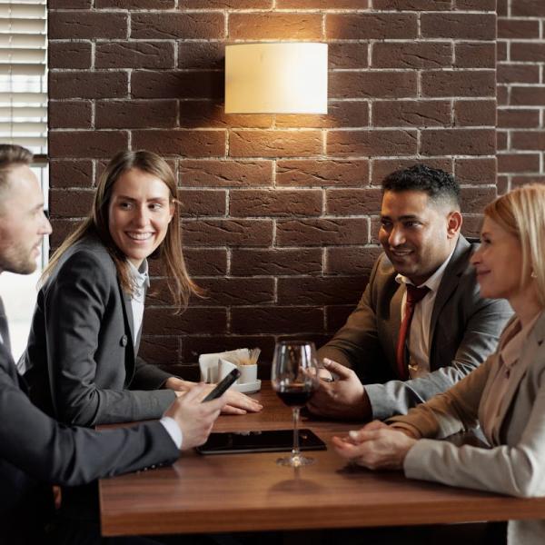 La pausa pranzo dei lavoratori è obbligatoria? Diritto, come funziona e durata