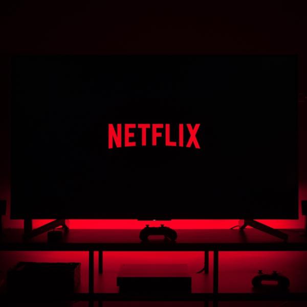 Quanto costa l’abbonamento a Netflix; scopri prezzi e opzioni