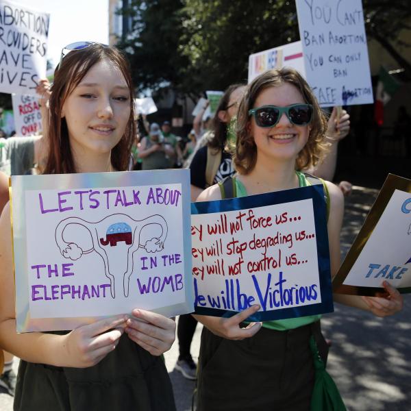 Texas, carcere per i medici che praticano l’aborto: ripristinata un…