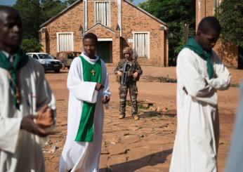 Congo, attentato in una chiesa pentecostale. Previsto il Papa nelle…